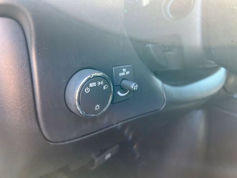 Used 2025 GMC Savana 2500 w/ Driver Convenience Package RWD image 15