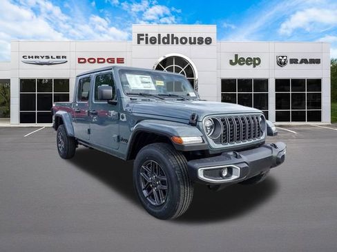 New 2025 Jeep Gladiator Sport image 10