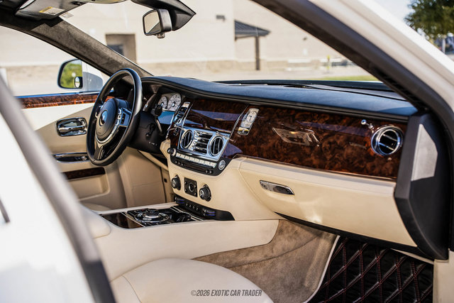 Used 2013 Rolls-Royce Ghost RWD image 63