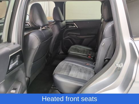 Used 2024 Mitsubishi Outlander SE AWD/4WD image 14