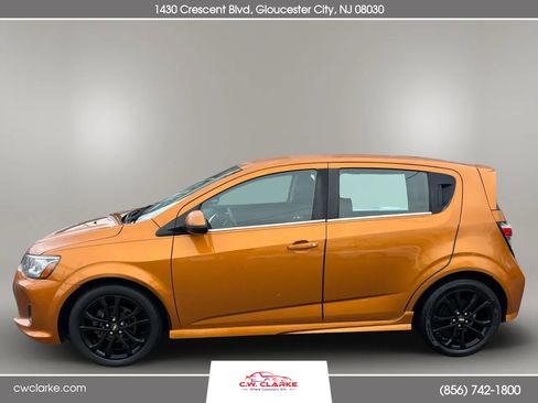 Used 2017 Chevrolet Sonic LT w/ Convenience Package image 9