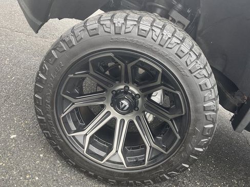 Used 2021 Chevrolet Silverado 1500 RST image 12