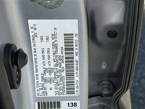 Used 2019 Toyota Tacoma SR5 image 32