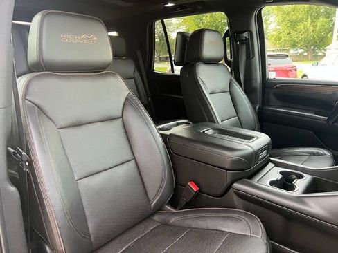 Used 2021 Chevrolet Tahoe High Country image 17