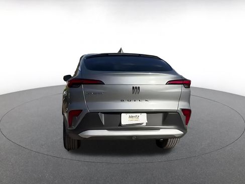 Used 2025 Buick Envista Preferred image 12