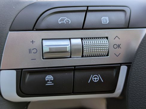 New 2026 Hyundai Tucson Limited FWD image 30