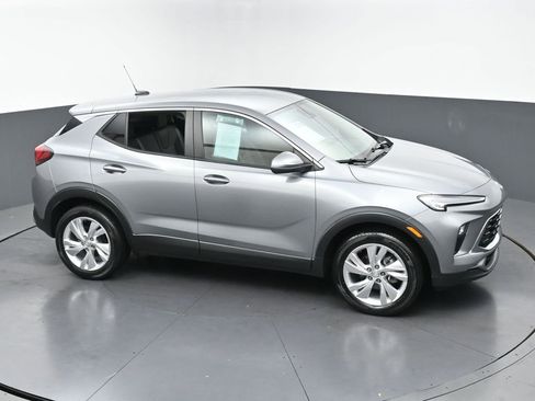 Used 2024 Buick Encore GX Preferred FWD image 40