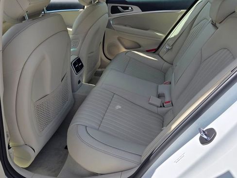 New 2026 Genesis G70 2.5T Prestige image 7