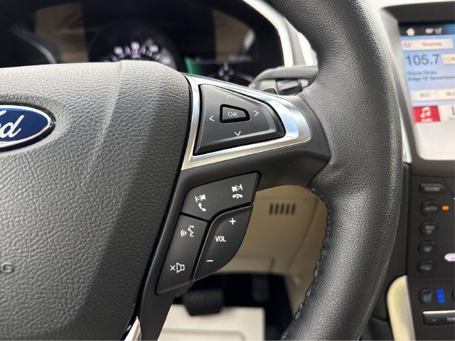 Used 2017 Ford Edge Titanium w/ Equipment Group 301A AWD/4WD image 36