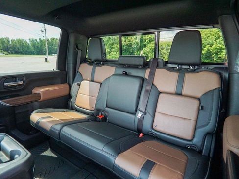 Used 2022 Chevrolet Silverado 3500 High Country w/ Z71 Off-Road Package AWD/4WD image 39