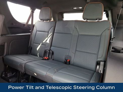 Used 2025 GMC Yukon XL AT4 w/ LPO, Get Active Package image 15