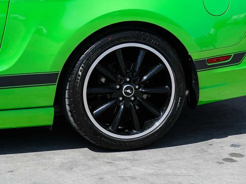 Used 2013 Ford Mustang Boss 302 w/ Boss 302 Accessory Pkg RWD image 21