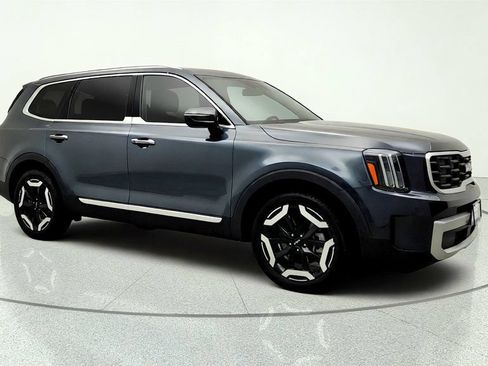 Used 2023 Kia Telluride S w/ S Sunroof Package AWD/4WD image 3