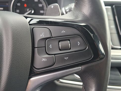 Used 2023 Buick Enclave Essence w/ Experience Buick Package AWD/4WD image 24