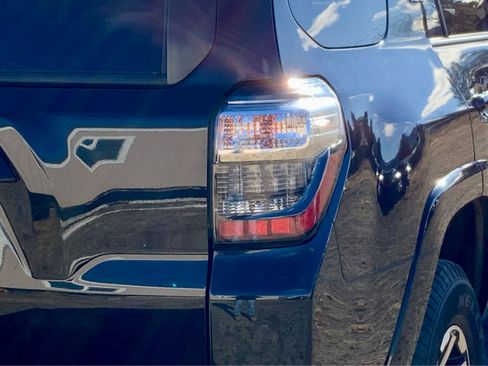 Used 2020 Toyota 4Runner TRD Off-Road Premium image 16