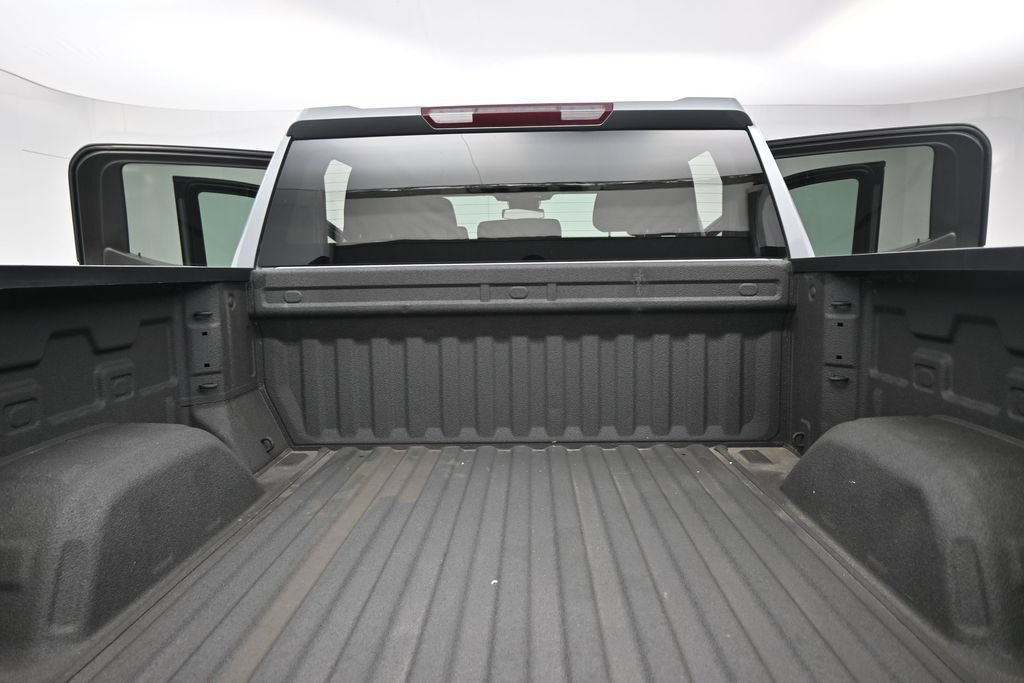 Used 2023 Chevrolet Silverado 1500 LT AWD/4WD image 26