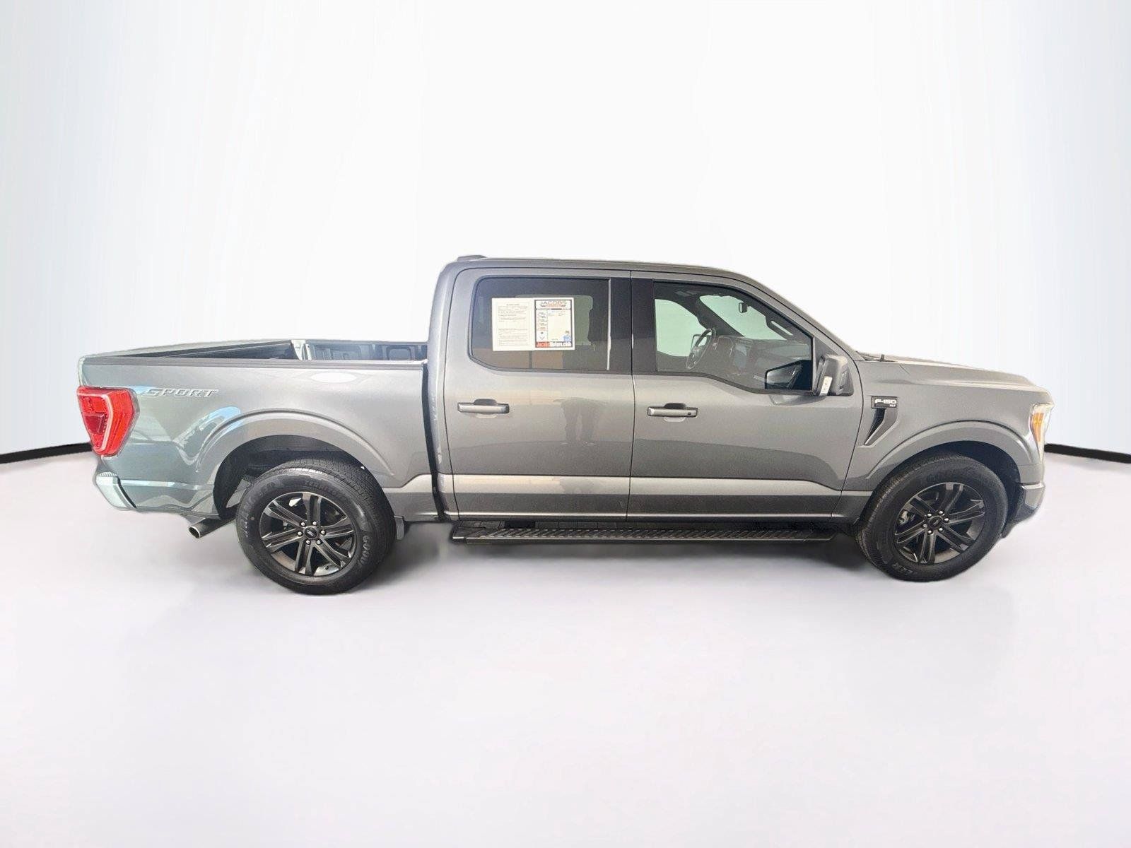 Used 2022 Ford F150 XLT w/ Equipment Group 302A High RWD image 6