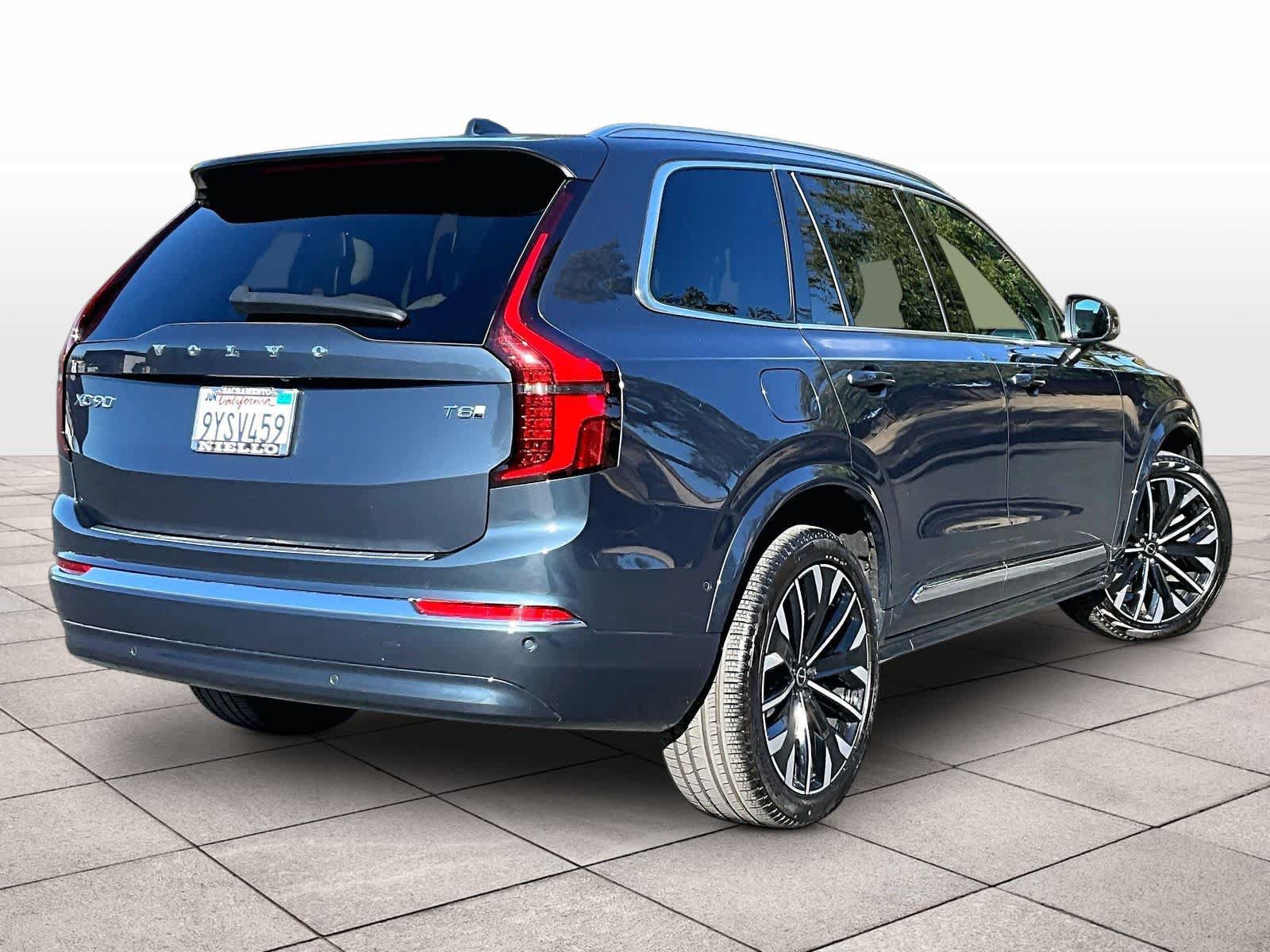 Used 2026 Volvo XC90 T8 Plus w/ Protection Package Premier AWD/4WD image 17