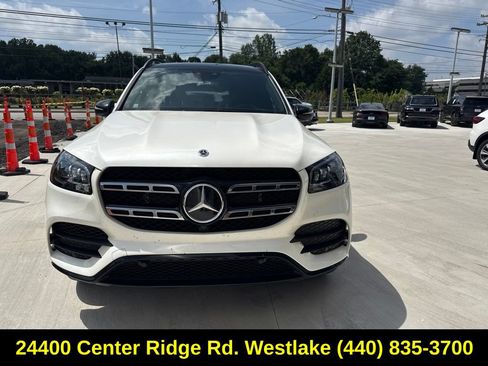 Used 2023 Mercedes-Benz GLS 450 4MATIC image 3