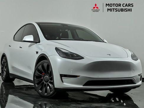 Used 2022 Tesla Model Y Performance AWD/4WD image 1