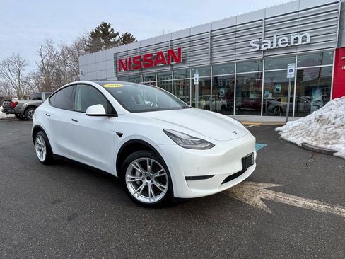 Used 2020 Tesla Model Y Long Range image 1