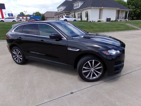 Used 2019 Jaguar F-PACE Prestige AWD/4WD image 13