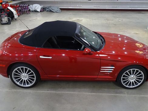 Used 2007 Chrysler Crossfire Convertible w/ Special Edition Group RWD image 17