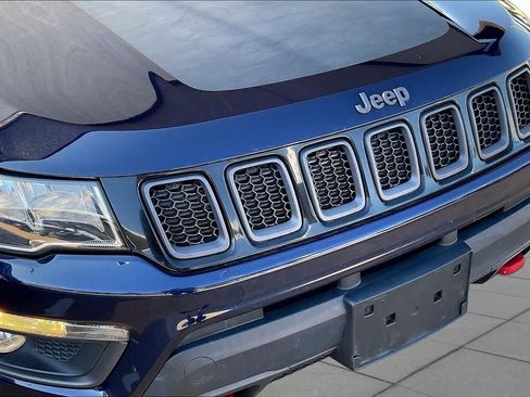 Used 2019 Jeep Compass Trailhawk w/ Leather Interior Group AWD/4WD image 29