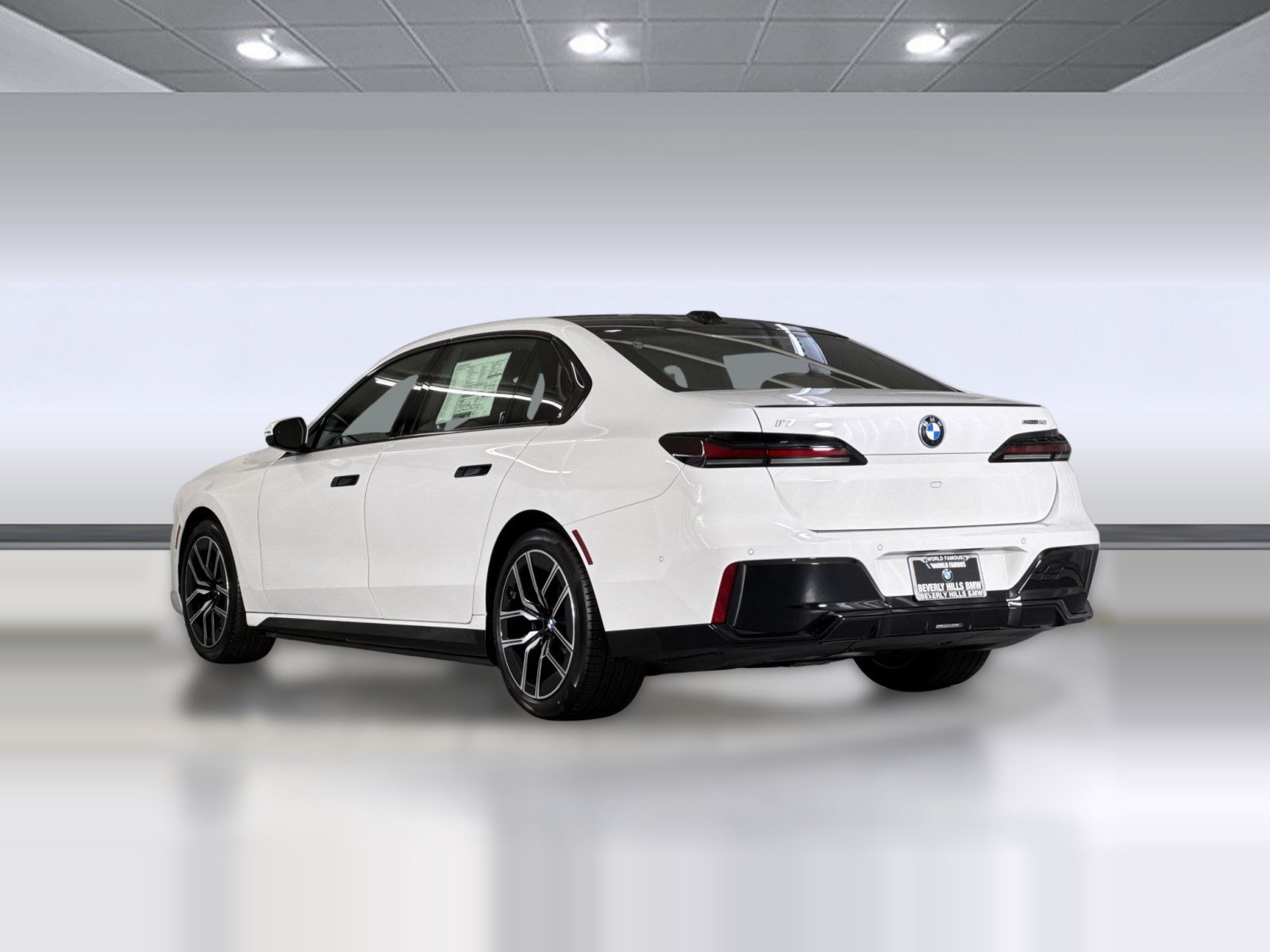 Used 2026 BMW i7 xDrive60 w/ M Sport Package RWD image 3