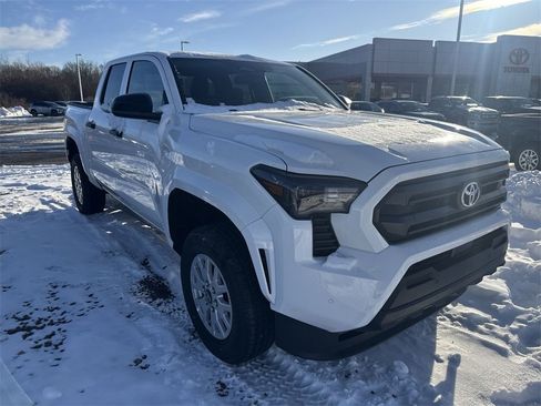 New 2026 Toyota Tacoma SR w/ SR Upgrade Package image 15