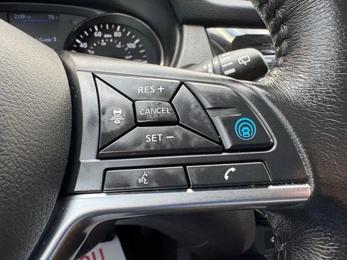 Used 2019 Nissan Rogue SV w/ Sun & Sound Touring Package FWD image 20