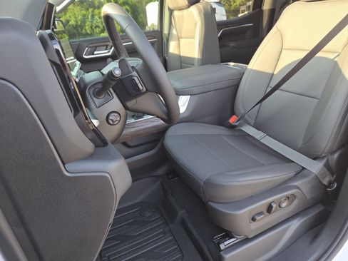 New 2026 GMC Sierra 1500 SLT w/ SLT Premium Plus Package AWD/4WD image 30