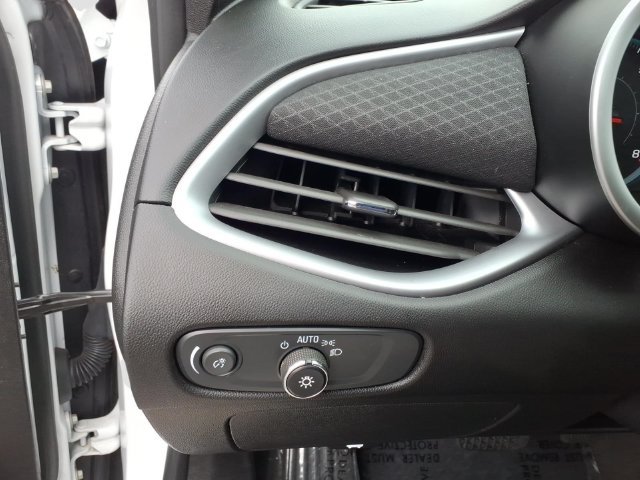 Used 2024 Chevrolet Malibu LT FWD image 21
