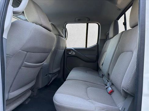 Used 2021 Nissan Frontier SV image 23