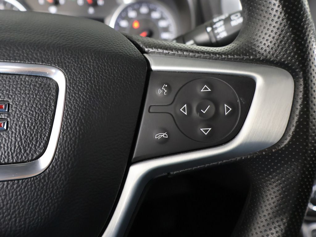 Used 2024 GMC Terrain SLE FWD image 38
