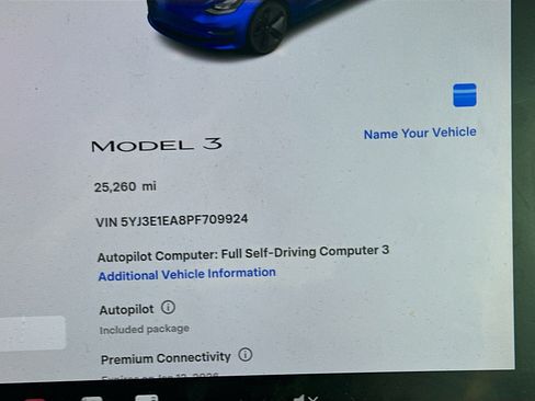 Used 2023 Tesla Model 3 Standard Range image 18