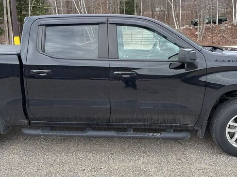 Used 2022 Chevrolet Silverado 1500 RST w/ Convenience Package II image 10