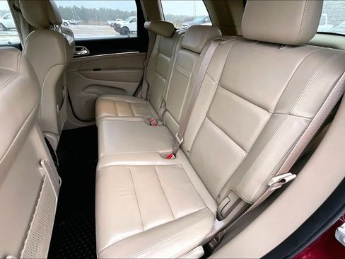 Used 2017 Jeep Grand Cherokee Limited image 25