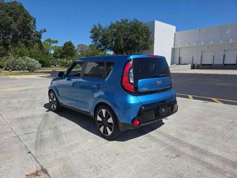 Used 2016 Kia Soul + w/ Designer's Package FWD image 2