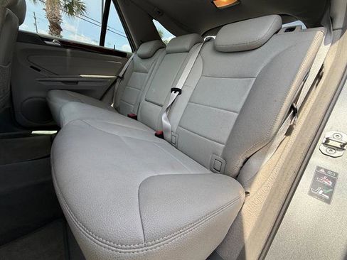 Used 2010 Mercedes-Benz ML 350 2WD image 11