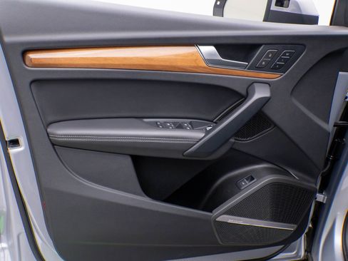 Used 2023 Audi Q5 2.0T Premium Plus w/ Premium Plus Package image 13