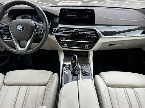 Used 2018 BMW 530e 530e iPerformance image 17