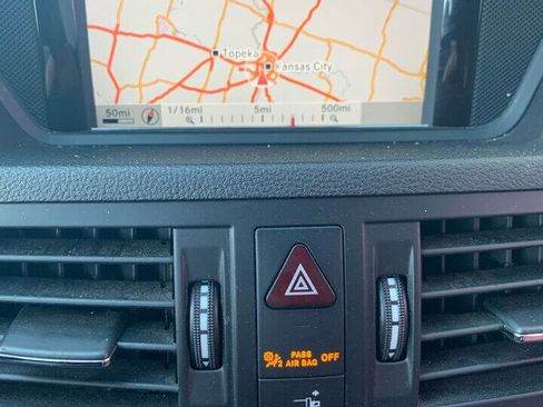 Used 2013 Mercedes-Benz E 350 E 350 2dr Convertible image 22