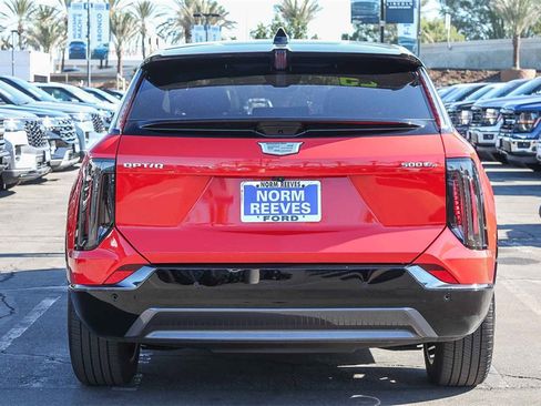 Used 2025 Cadillac Optiq Sport 2 w/ LPO, Floor Liner Package image 8