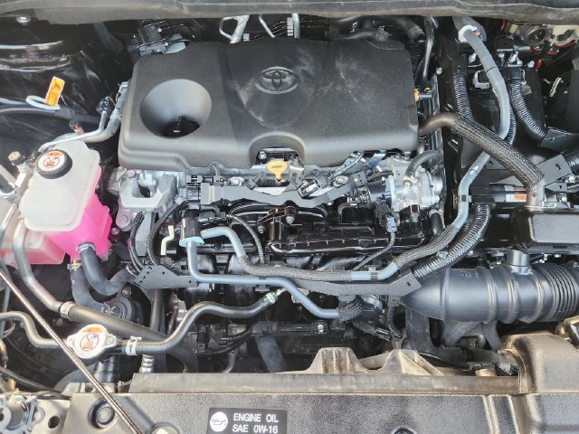Certified 2025 Toyota Sienna LE FWD image 27