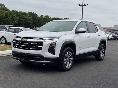 Used 2025 Chevrolet Equinox LT AWD/4WD image 23