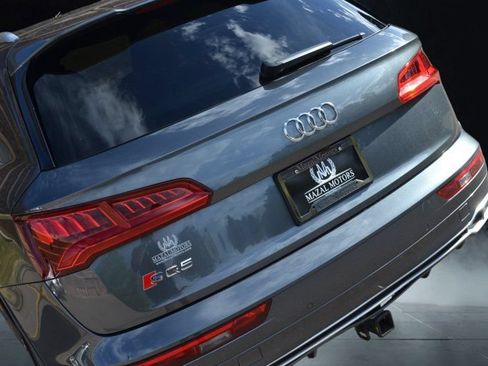 Used 2018 Audi SQ5 Prestige AWD/4WD image 12