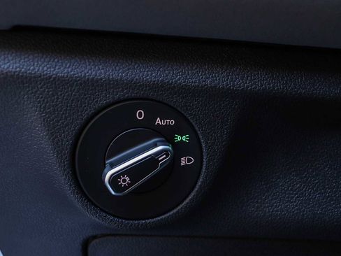 New 2026 Volkswagen Jetta SE image 25