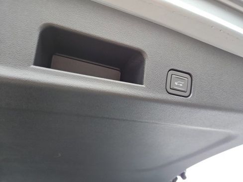 New 2026 Chevrolet Traverse RS image 13