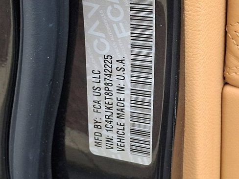 Certified 2023 Jeep Grand Cherokee L Summit AWD/4WD image 33